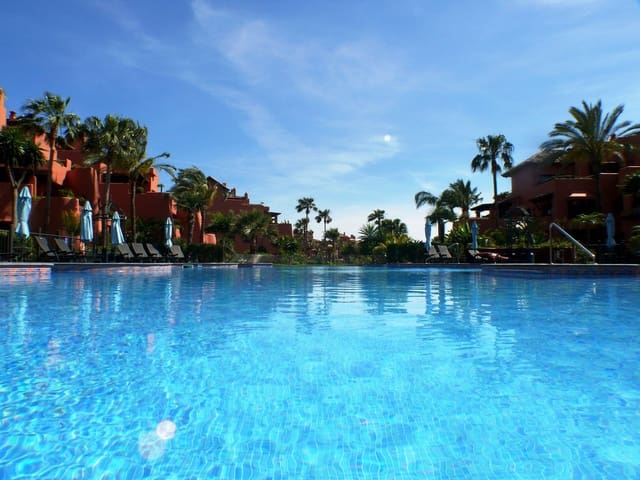 3 Zimmer Apartment zu verkaufen in Guadalmansa, Estepona mit Pool Garage - 1.475.000 € (Ref: 8476481)
