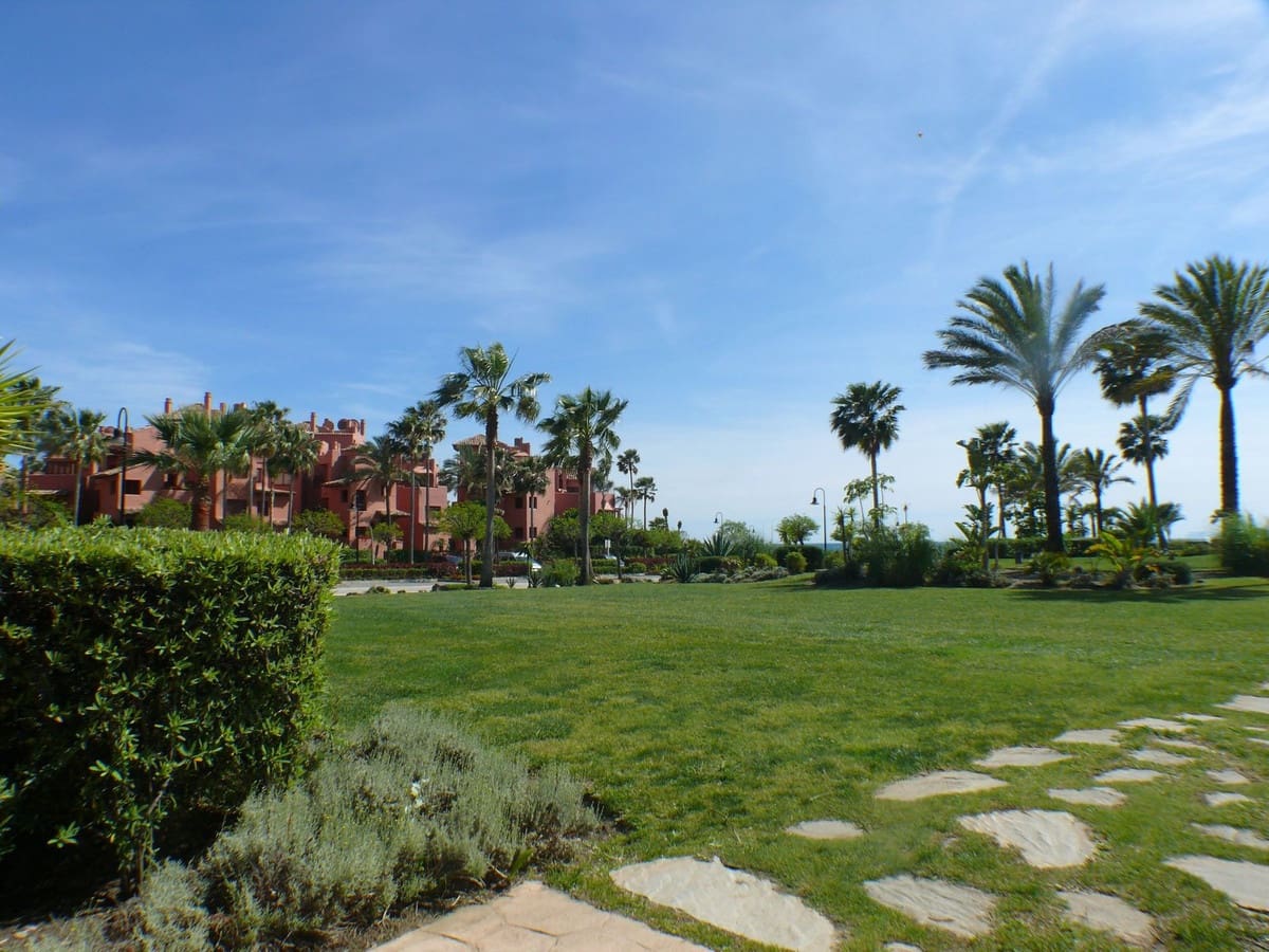 3 Zimmer Apartment zu verkaufen in Guadalmansa mit Pool Garage - 1.475.000 € (Ref: 8476481)