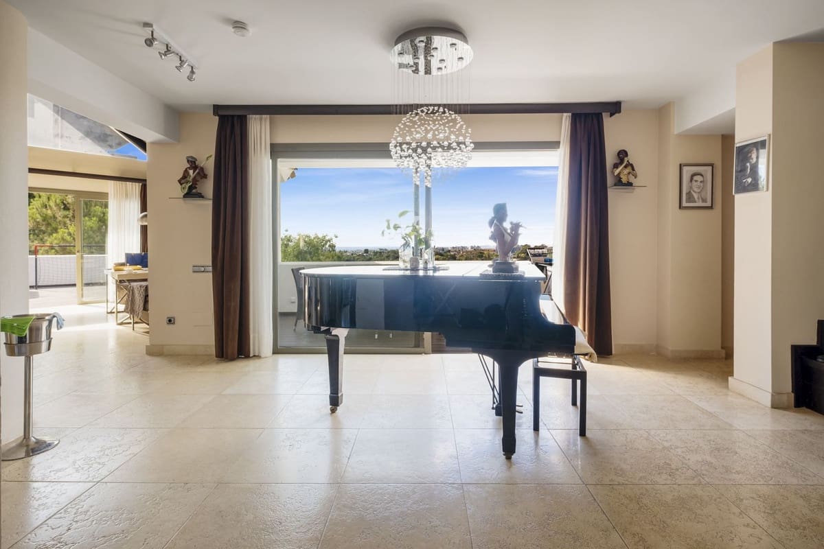3 quarto Apartamento para venda em Los Flamingos com piscina garagem - 1 075 000 € (Ref: 8602005)
