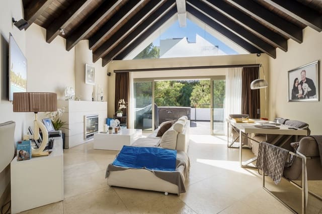 3 quarto Apartamento para venda em Los Flamingos, Benahavís com piscina garagem - 1 075 000 € (Ref: 8602005)
