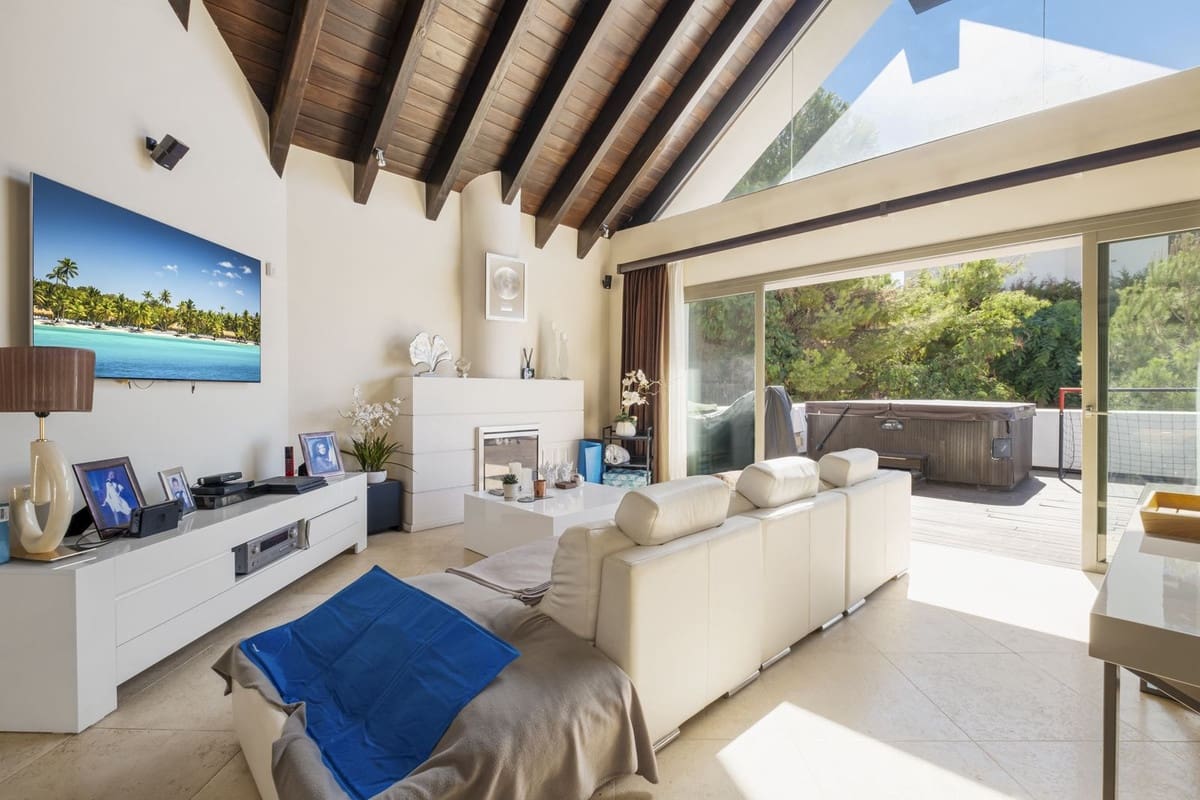 3 quarto Apartamento para venda em Los Flamingos com piscina garagem - 1 075 000 € (Ref: 8602005)
