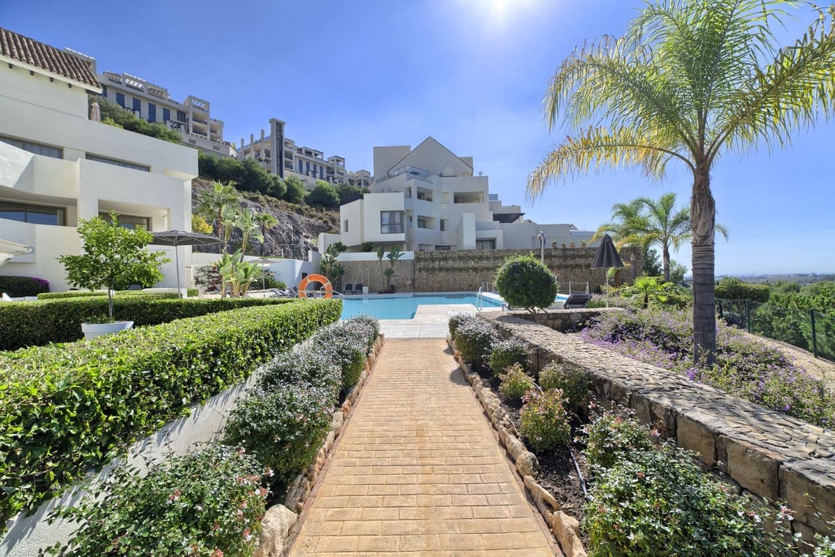 3 quarto Apartamento para venda em Los Flamingos com piscina garagem - 1 075 000 € (Ref: 8602005)