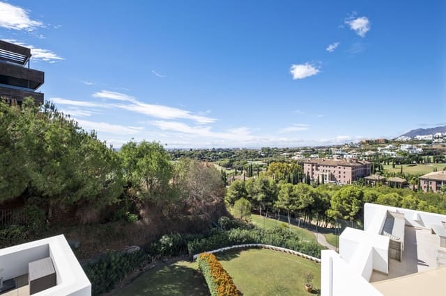 3 quarto Apartamento para venda em Los Flamingos, Benahavís com piscina garagem - 1 075 000 € (Ref: 8602005)