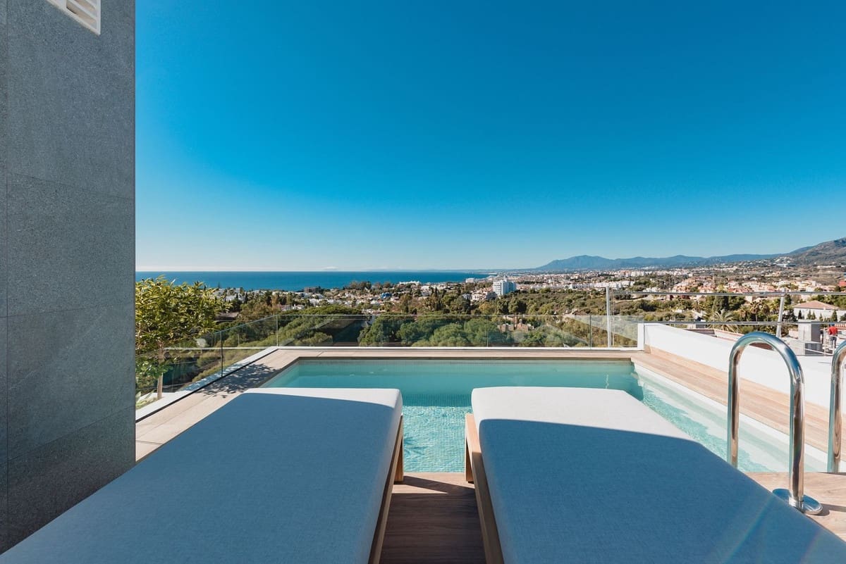 4 soveværelse Semi-Rækkehus til salg i Marbella med swimmingpool garage - € 1.890.000 (Ref: 8728255)