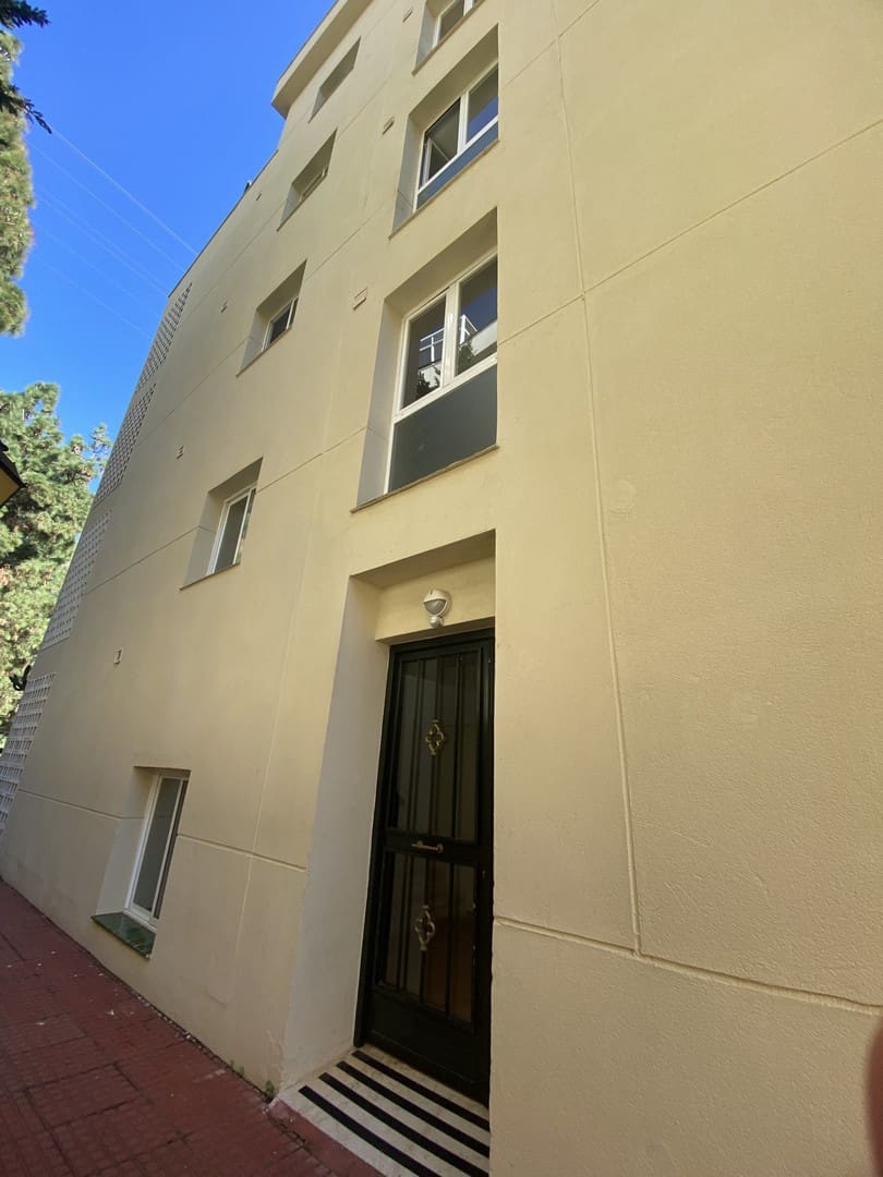 Apartamento de 1 habitación en Calahonda en venta con piscina garaje - 280.000 € (Ref: 10025181)