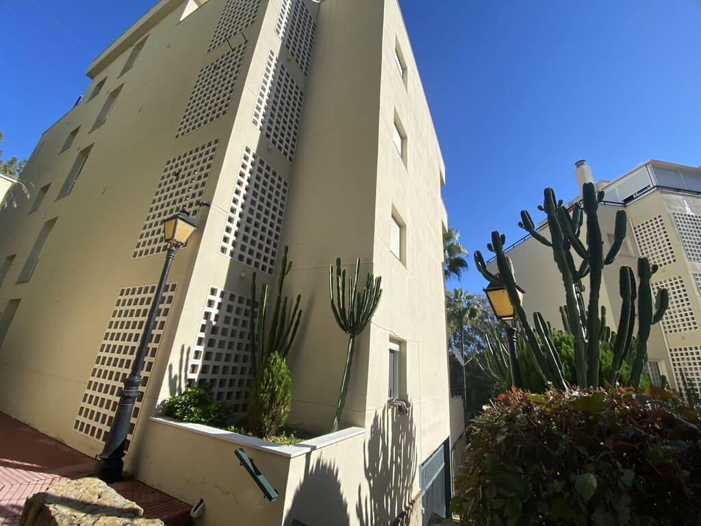 Apartamento de 1 habitación en Calahonda en venta con piscina garaje - 280.000 € (Ref: 10025181)
