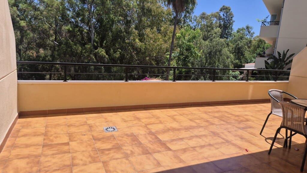 Apartamento de 1 habitación en Calahonda en venta con piscina garaje - 280.000 € (Ref: 10025181)