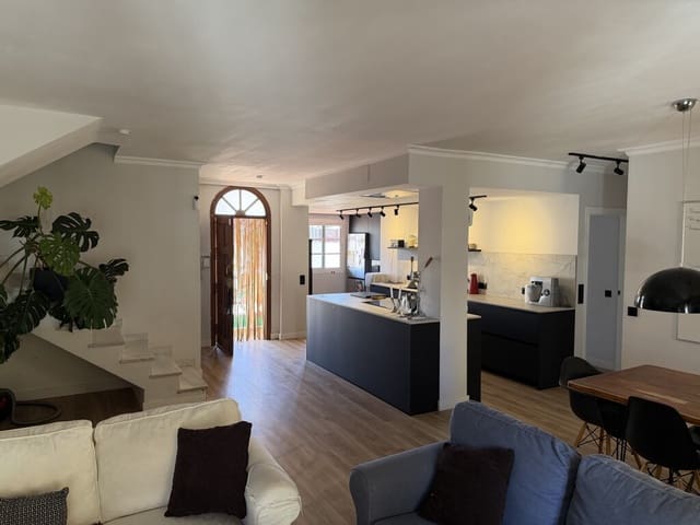 3 soveværelse Lejlighed til salg i Fuengirola - € 420.000 (Ref: 10085553)