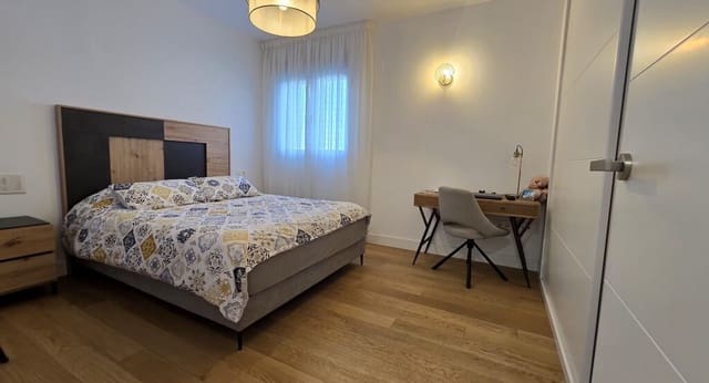 2 sovrum Strandlägenhet till salu i Mijas Costa, Mijas med pool garage - 645 000 € (Ref: 10085556)