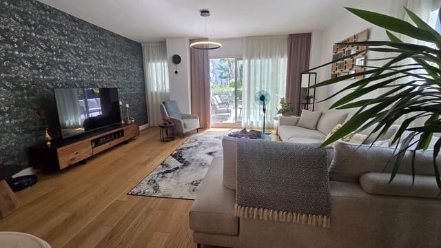 2 sovrum Strandlägenhet till salu i Mijas Costa, Mijas med pool garage - 645 000 € (Ref: 10085556)