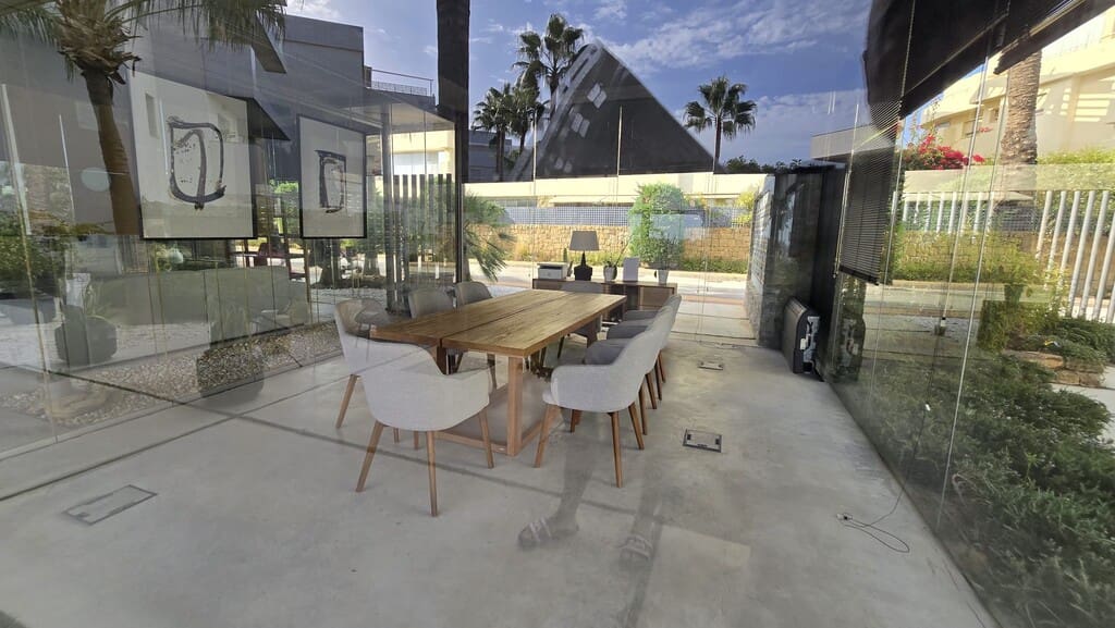 2 soverom Strandleiligheter til salgs i Mijas Costa med svømmebasseng garasje - € 645 000 (Ref: 10085556)
