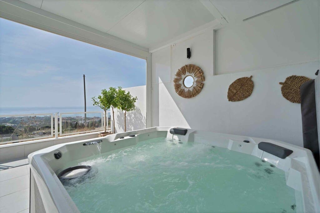 Apartamento de 5 habitaciones en Benalmádena en venta con piscina garaje - 1.295.000 € (Ref: 10159111)