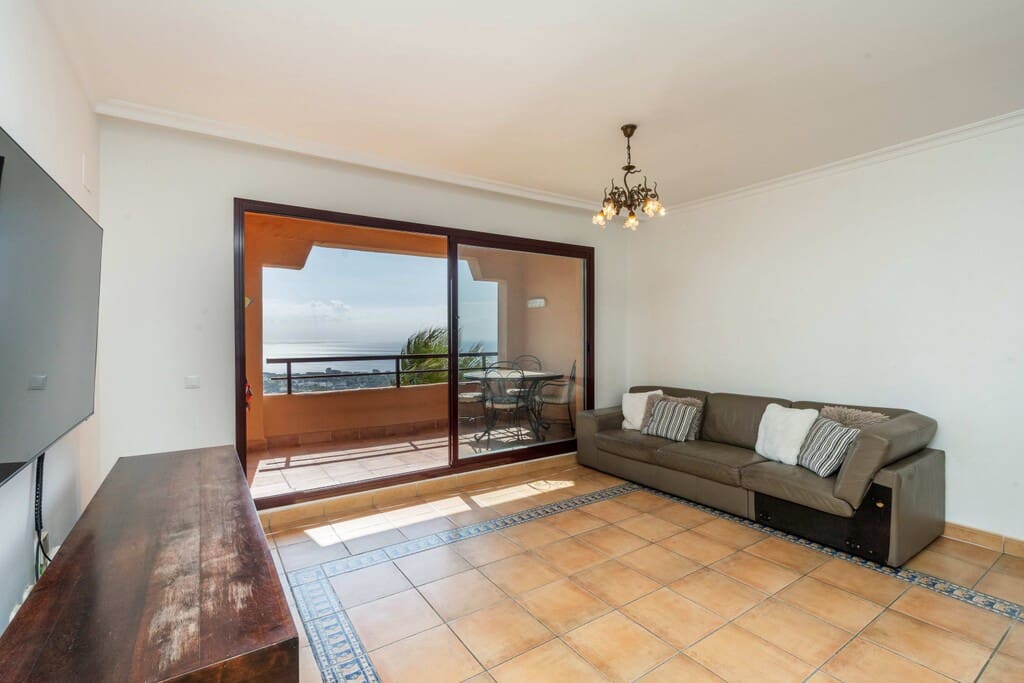 2 Zimmer Apartment zu verkaufen in Calahonda mit Pool - 380.000 € (Ref: 10159112)