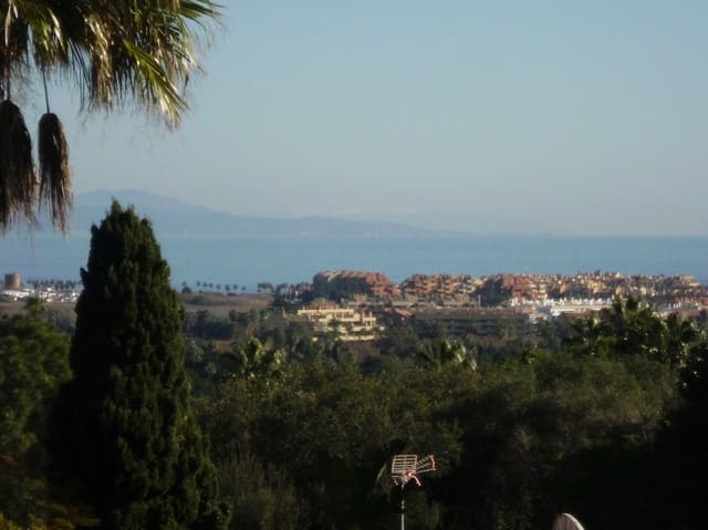 4 soveværelse Bungalow til salg i Sotogrande, San Roque med swimmingpool - € 1.800.000 (Ref: 5308010)