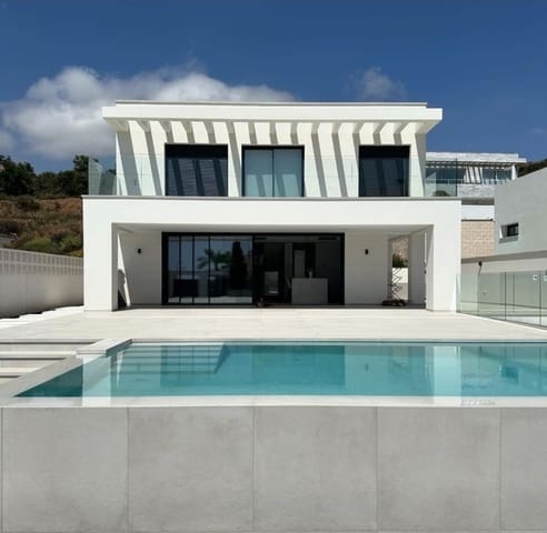 4 sypialnia Willa na sprzedaż w La Cala de Mijas, Mijas z basenem - 1 795 000 € (Ref: 8911541)