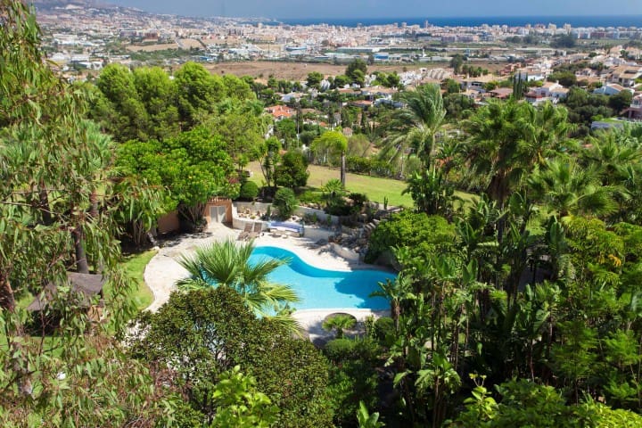 5 bedroom Villa for sale in Mijas Costa with pool - € 4,200,000 (Ref: 8911582)