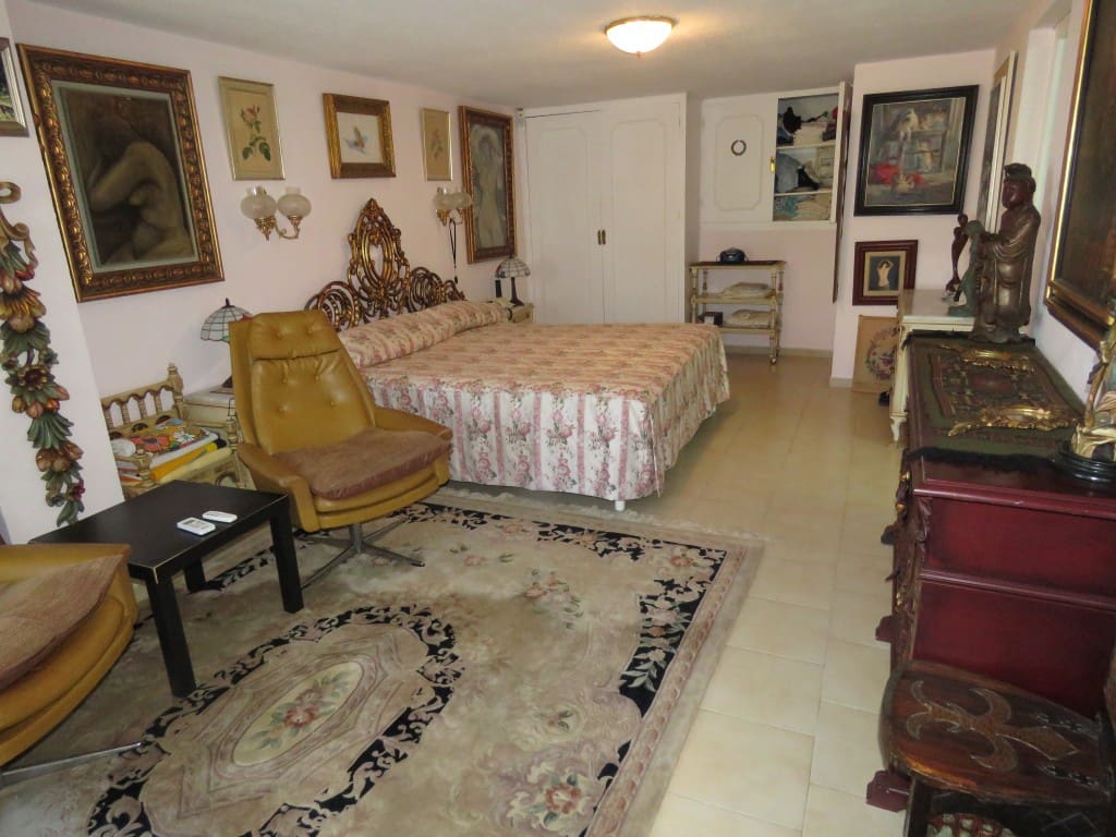 2 Zimmer Villa zu verkaufen in San Pedro de Alcantara mit Pool - 900.000 € (Ref: 8911585)