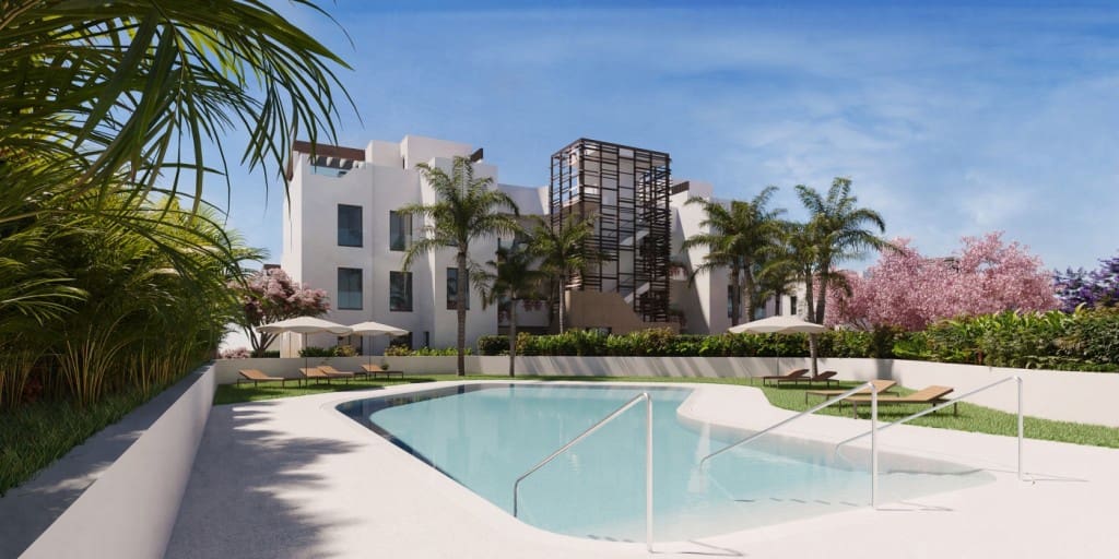 2 bedroom Apartment for sale in Estepona with pool - € 329,000 (Ref: 8911588)