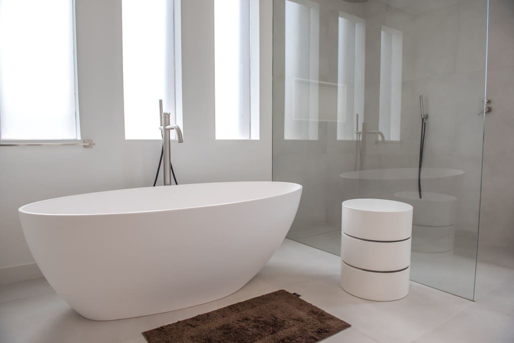 5 bedroom Villa for sale in Benahavis with pool - € 2,000,000 (Ref: 8911595)