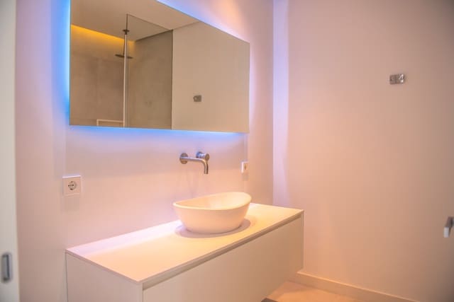 5 quarto Moradia para venda em Benahavís com piscina - 2 000 000 € (Ref: 8911595)