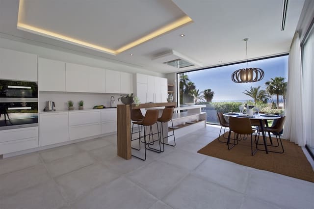 5 quarto Moradia para venda em Benahavís com piscina - 2 000 000 € (Ref: 8911595)