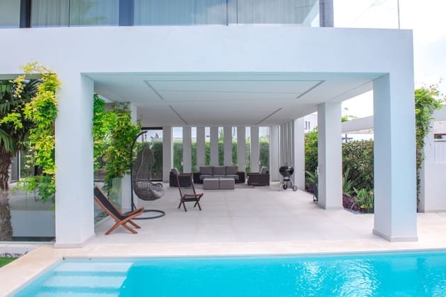 5 quarto Moradia para venda em Benahavís com piscina - 2 000 000 € (Ref: 8911595)