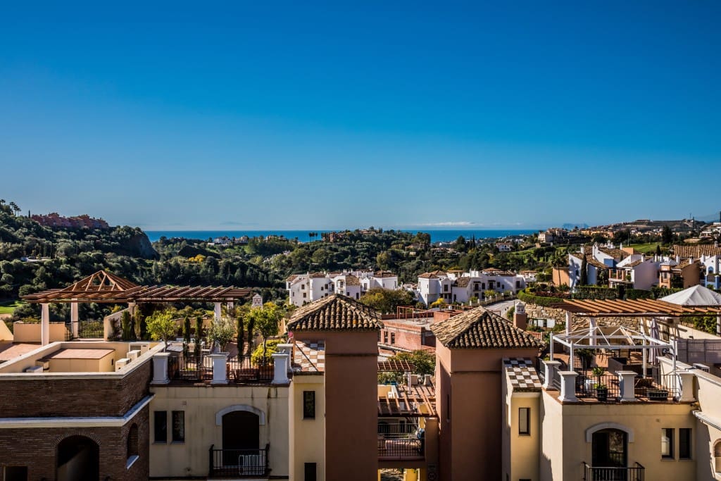 3 soveværelse Lejlighed til salg i Benahavis med swimmingpool garage - € 430.000 (Ref: 8911598)