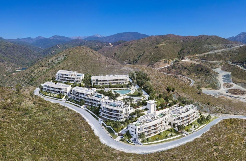 2 soverom Leilighet til salgs i Benahavis med svømmebasseng garasje - € 493 500 (Ref: 8911605)