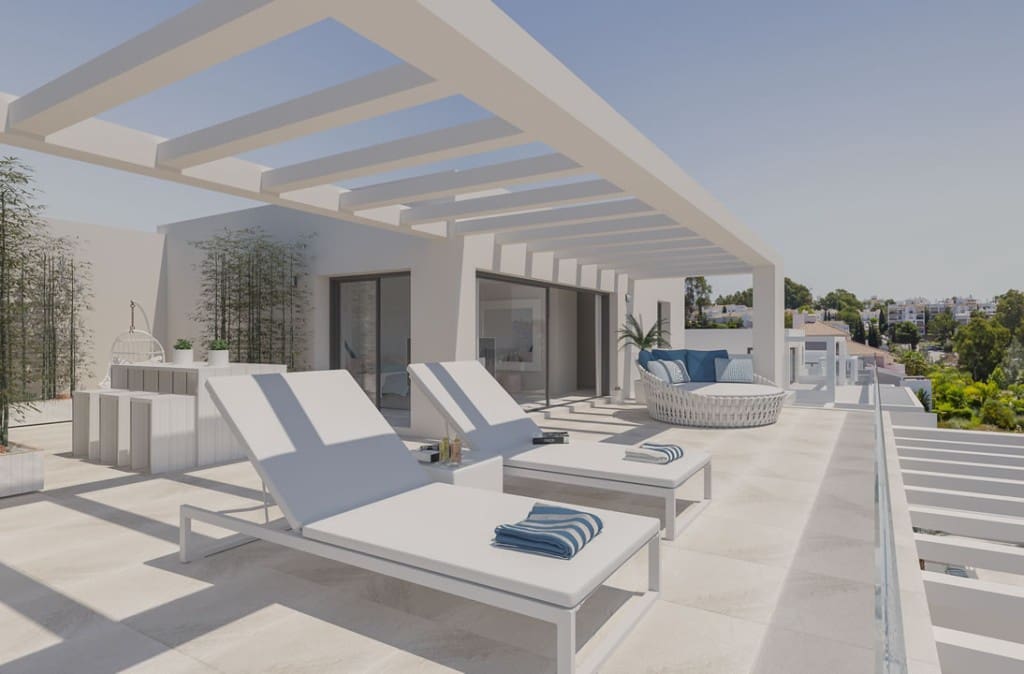 2 bedroom Apartment for sale in Estepona with pool - € 330,000 (Ref: 8911618)