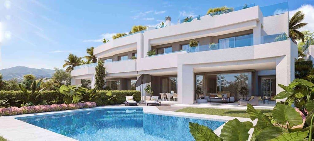 3 bedroom Apartment for sale in Marbella with pool - € 755,000 (Ref: 8911624)
