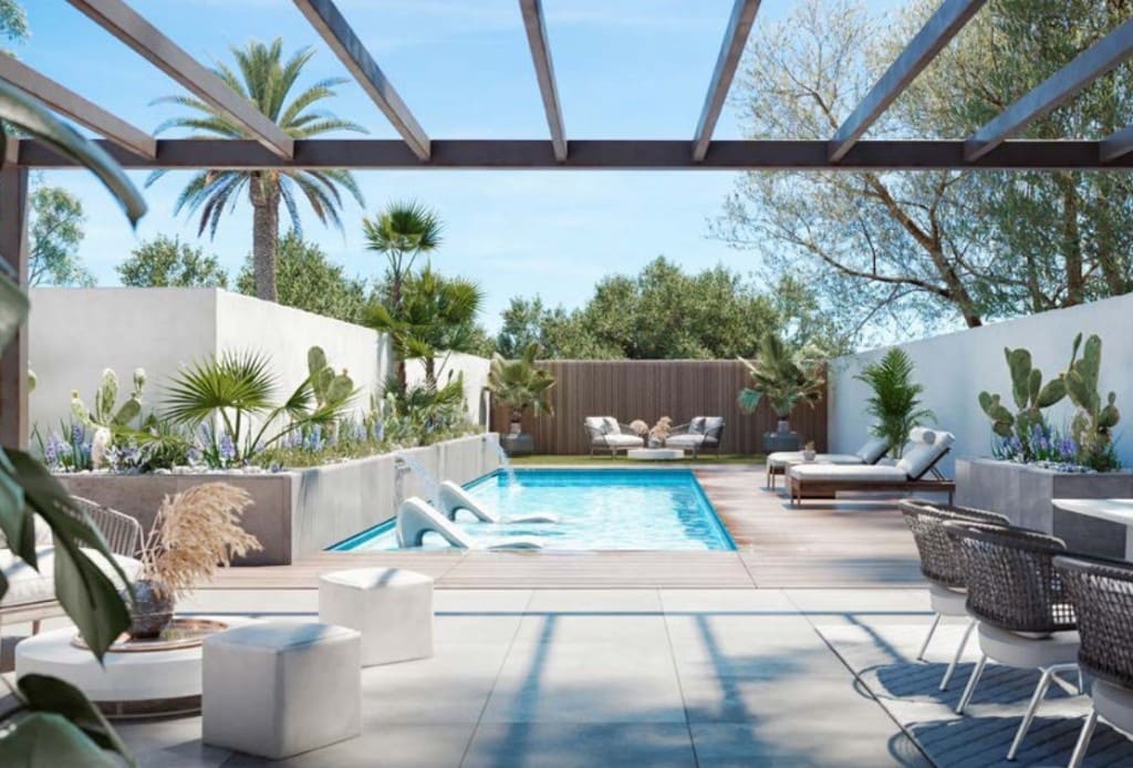 5 bedroom Villa for sale in Nueva Andalucia with pool - € 2,970,500 (Ref: 8911628)