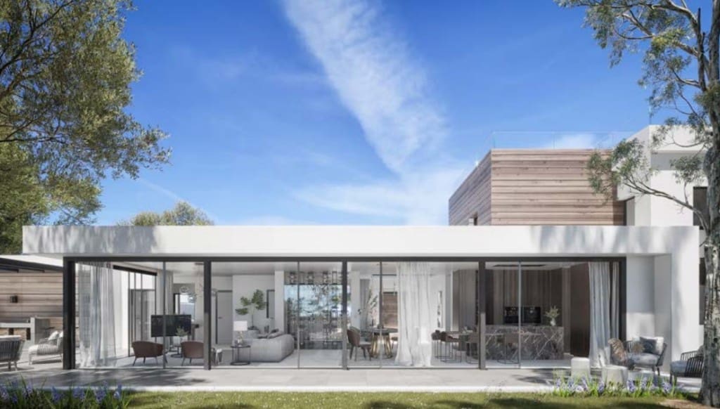 5 bedroom Villa for sale in Nueva Andalucia with pool - € 2,970,500 (Ref: 8911628)