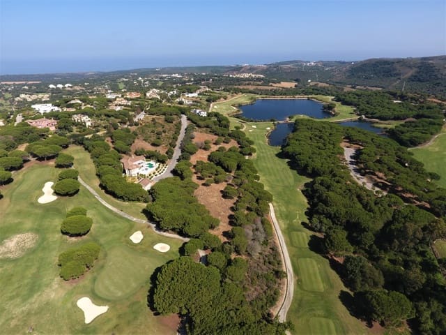 Grunde uden byggetilladelser til salg i Sotogrande, San Roque - € 680.000 (Ref: 8911630)