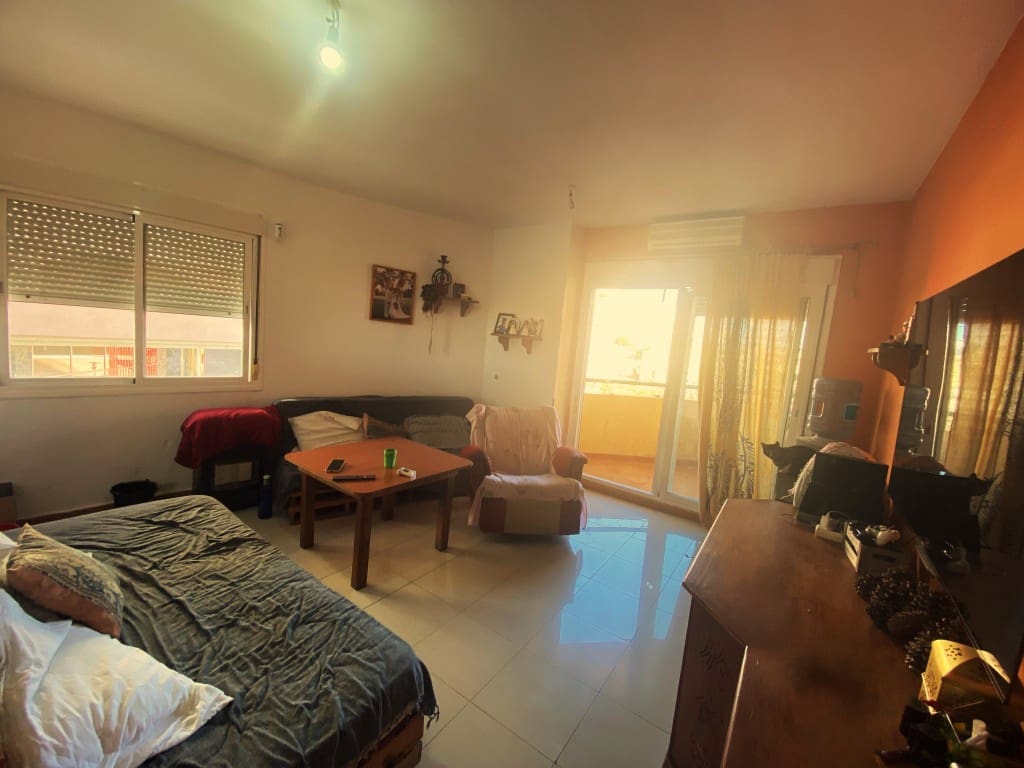 2 soveværelse Lejlighed til salg i Fuengirola med swimmingpool - € 249.000 (Ref: 8911635)