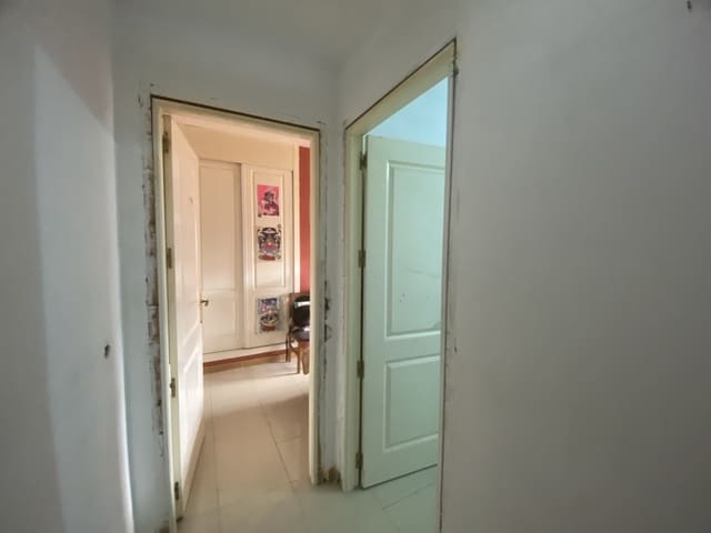 2 soveværelse Lejlighed til salg i Los Pacos, Fuengirola med swimmingpool - € 249.000 (Ref: 8911635)