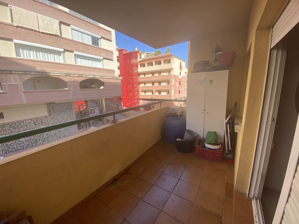 2 soveværelse Lejlighed til salg i Fuengirola med swimmingpool - € 249.000 (Ref: 8911635)