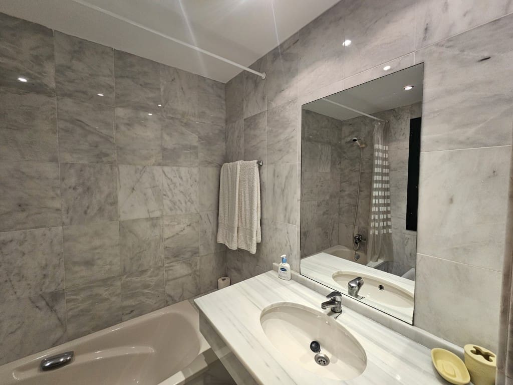 3 bedroom Apartment for sale in Riviera del Sol with pool garage - € 340,000 (Ref: 8911644)