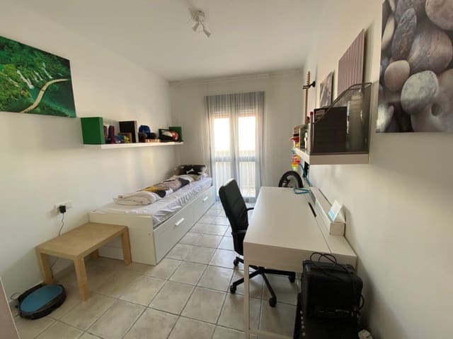 Ático de 3 habitaciones en Fuengirola en venta - 570.000 € (Ref: 8911647)