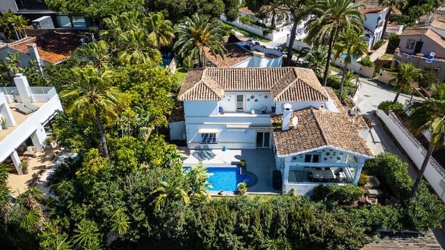 3 sypialnia Willa na sprzedaż w Marbesa, Marbella z basenem - 1 695 000 € (Ref: 8911651)