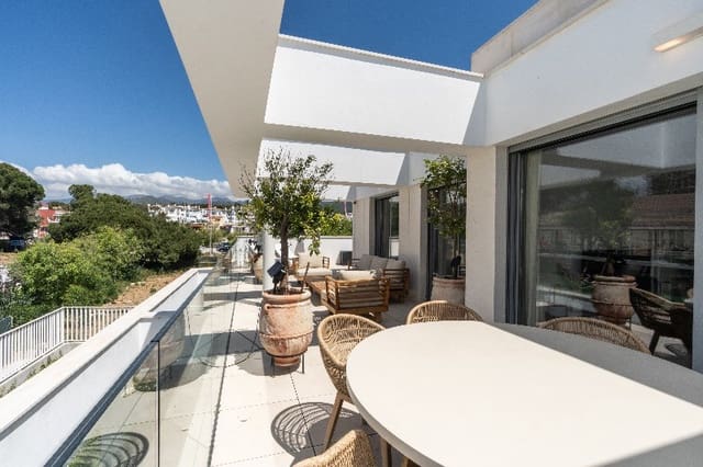 Ático de 3 habitaciones en Elviria, Marbella en venta con piscina - 1.249.500 € (Ref: 8911652)