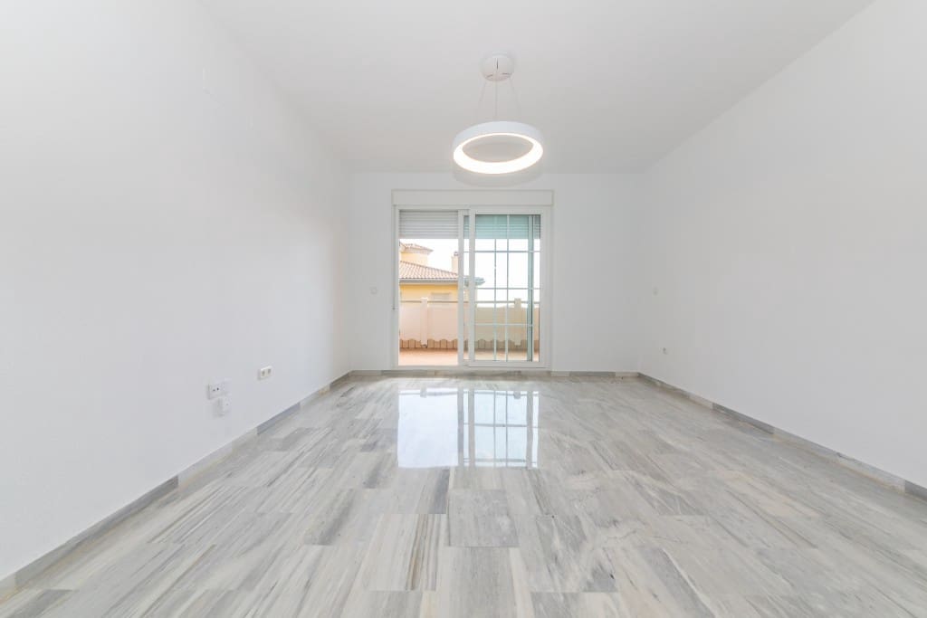 3 soveværelse Lejlighed til salg i Cabopino med swimmingpool garage - € 458.000 (Ref: 8911653)