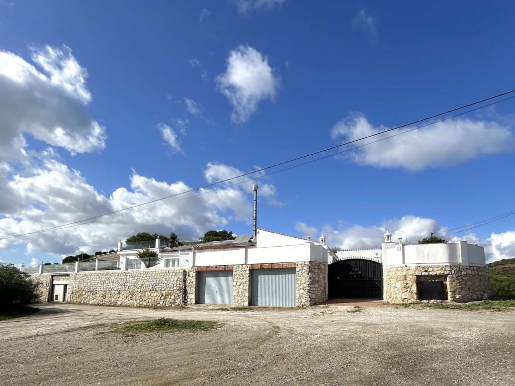 7 slaapkamer Villa te koop in Mijas Costa met zwembad - € 3.720.000 (Ref: 8911676)