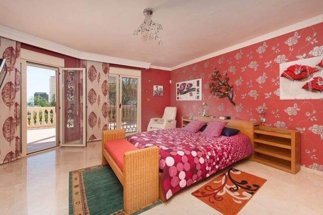 4 soverom Villa til salgs i Torremolinos med svømmebasseng garasje - € 1 545 000 (Ref: 8911678)