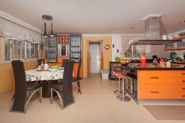 4 soverom Villa til salgs i Torremolinos med svømmebasseng garasje - € 1 545 000 (Ref: 8911678)