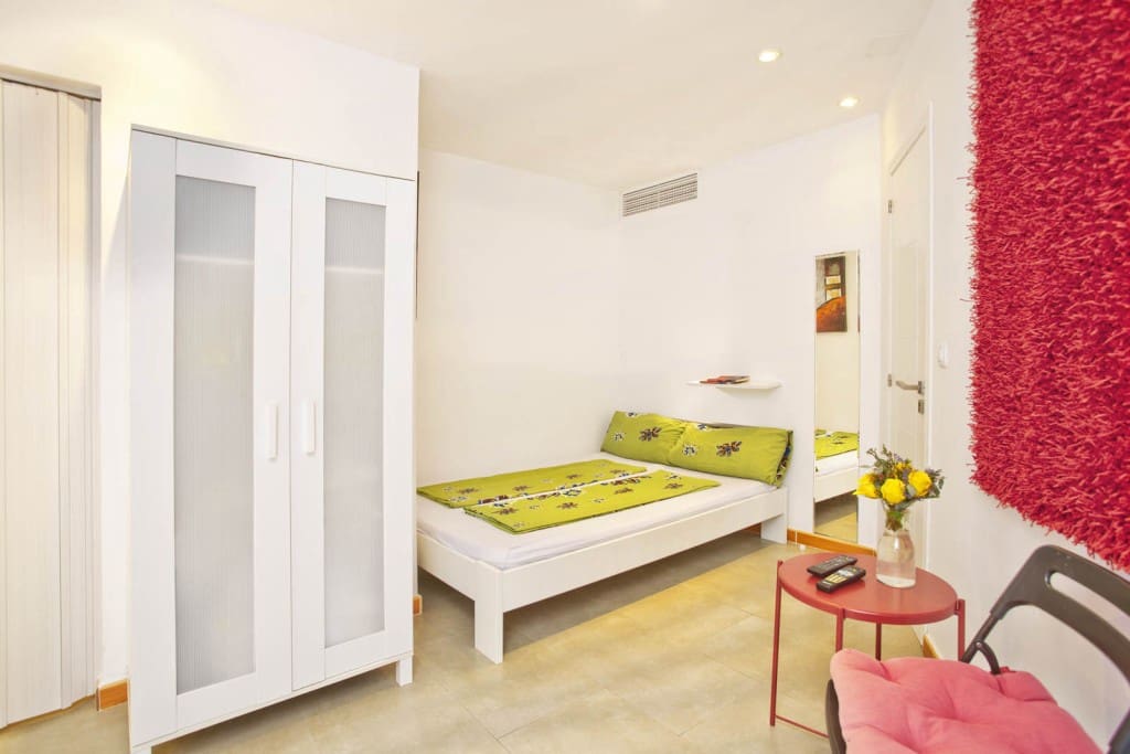 8 sypialnia Willa na sprzedaż w Elviria z basenem garażem - 1 995 000 € (Ref: 8911687)