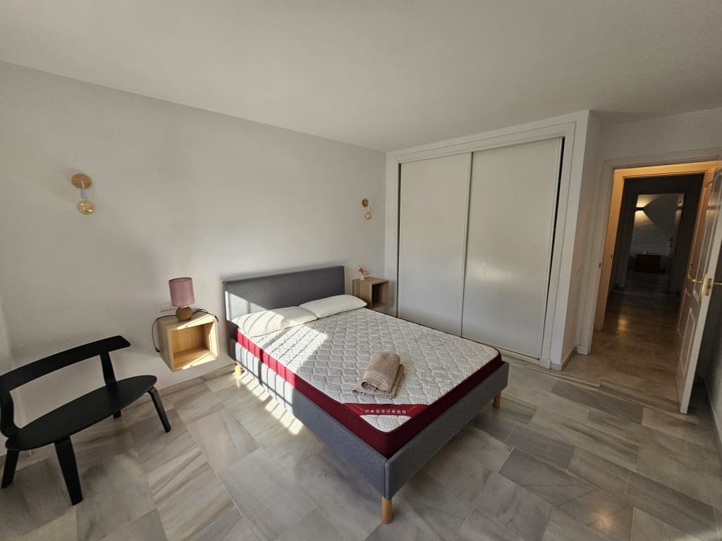 2 makuuhuone Huoneisto lomavuokrausta paikassa La Reserva mukana uima-altaan 
autotalli - 900 € (Ref: 8911690)