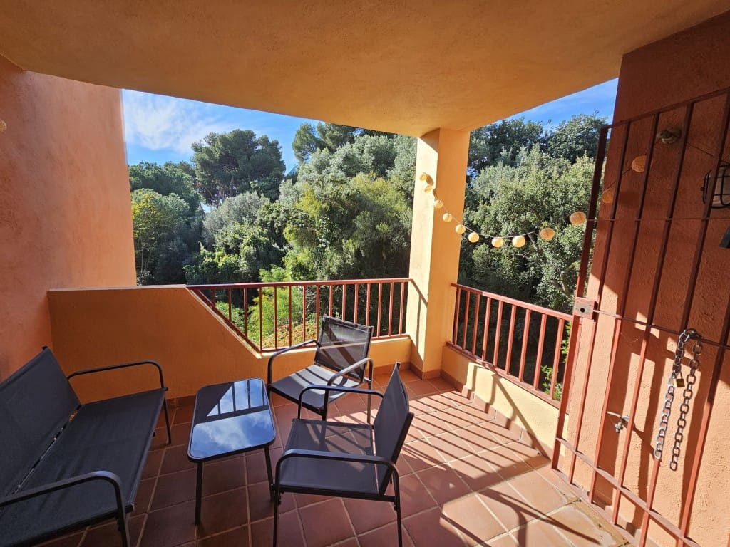 2 makuuhuone Huoneisto lomavuokrausta paikassa La Reserva mukana uima-altaan 
autotalli - 900 € (Ref: 8911690)