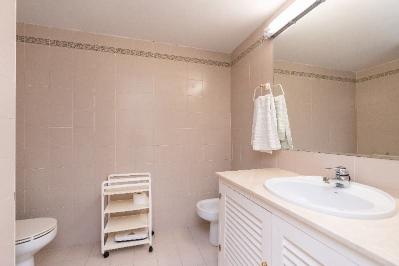 3 soveværelse Lejlighed til salg i Calahonda med swimmingpool - € 335.000 (Ref: 8911705)