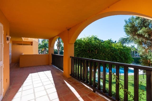 3 soveværelse Lejlighed til salg i Calahonda, Mijas med swimmingpool - € 335.000 (Ref: 8911705)