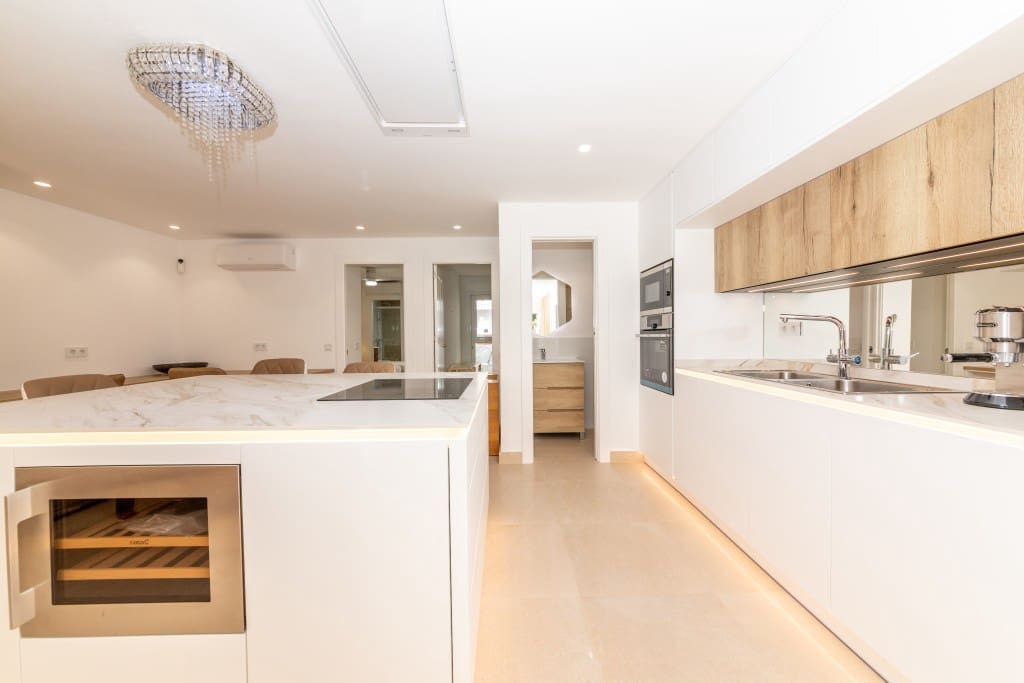 2 slaapkamer Huis te koop in Nueva Andalucia - € 420.000 (Ref: 8911707)